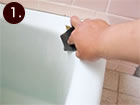 浴槽塗装・修復リフォーム施工中の写真